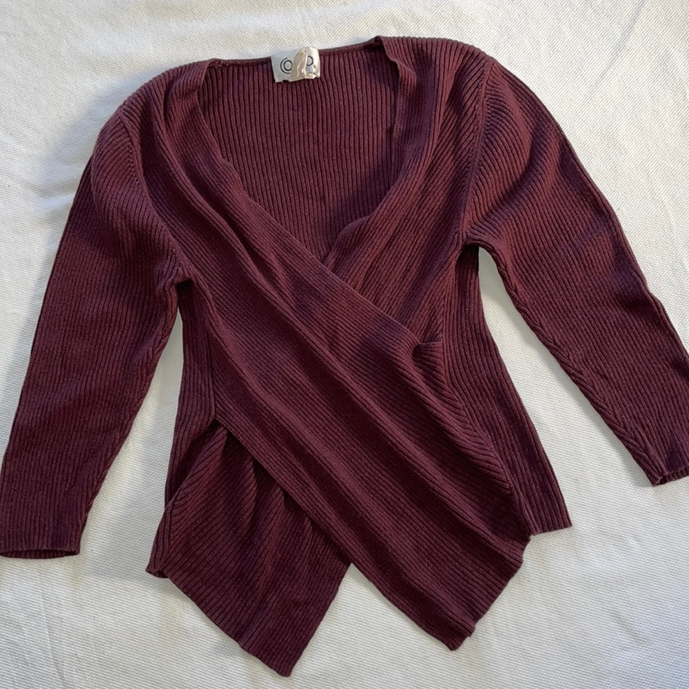 COMO Vintage Crossover Sweater size medium